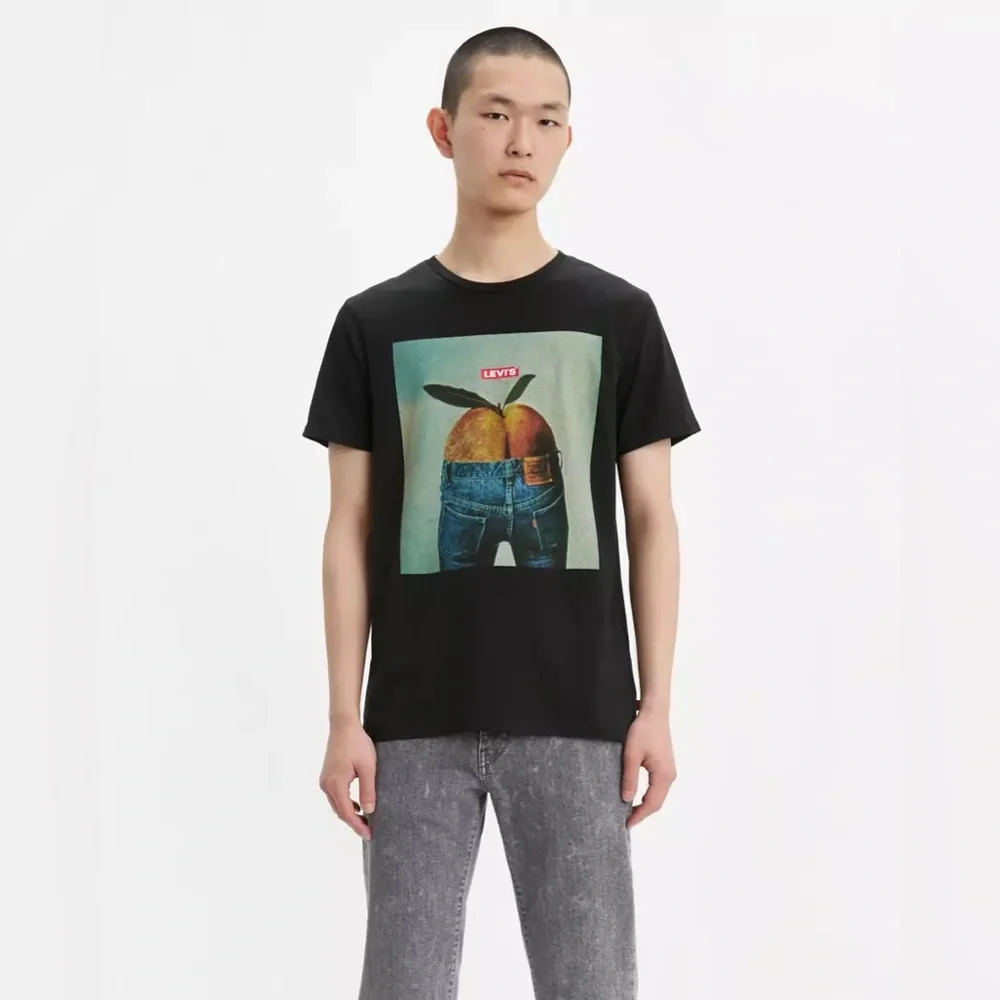 Levi’s Men’s Peach Potato Graphic Short Sleeve‎ Tshirt